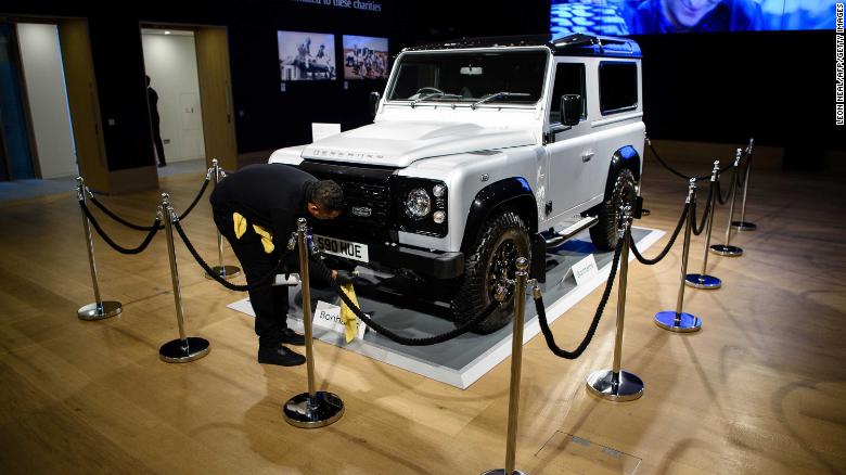 Previous versions of the Defender, pictured here, were known for their boxy styling.